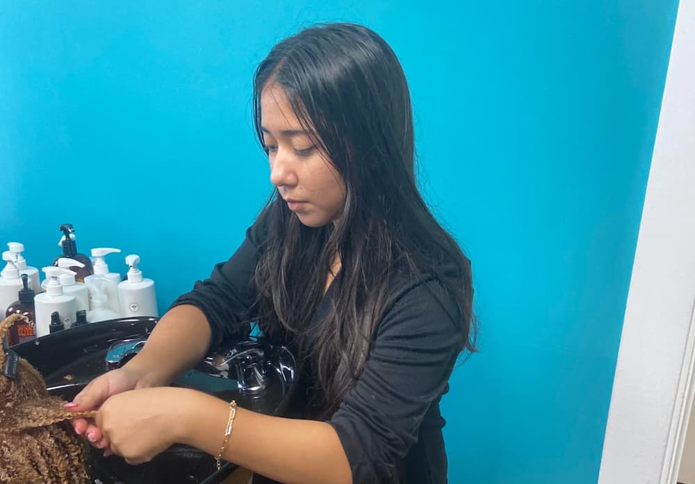 Idalis at the hair salon